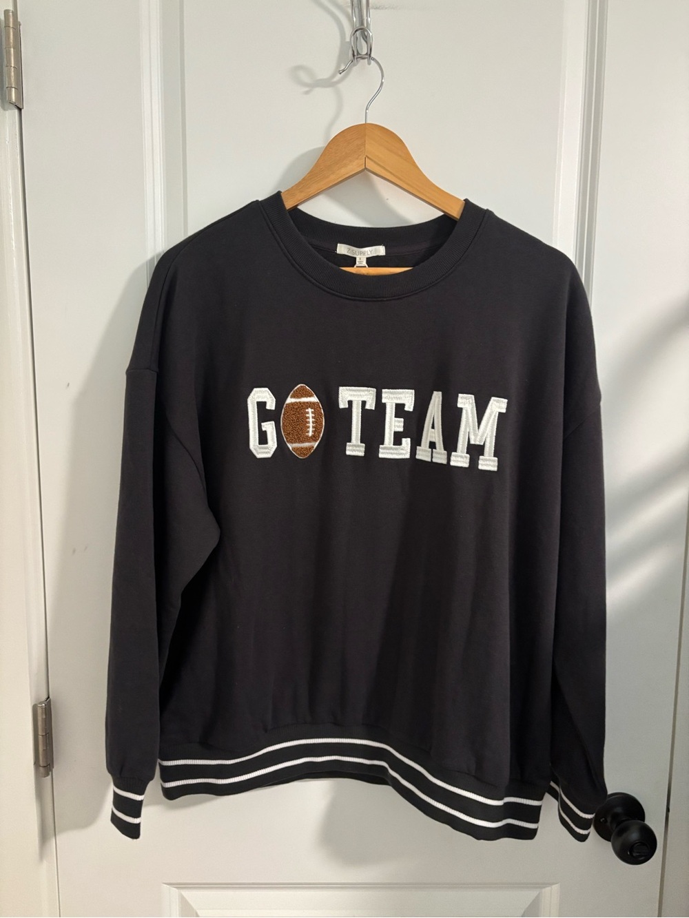 NEW Z SUPPLY Go Team Oversized Pullover Sweatshirt Black White Football Game Day - Picture 2 of 10